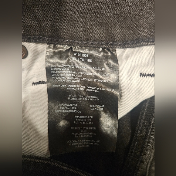 Volcom Men's Black Vorta Slim Straight Jeans 28x30 Dark Wash Regular Rise NWT - Picture 8 of 8